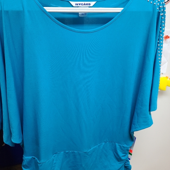 3/4 sleeve top - Picture 1 of 4